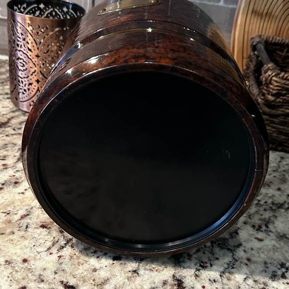 Vintage Brown & Gold Ice Bucket 8.25” x 8.25” x 9.25” - Picture 16 of 16